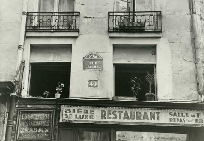 A restaurant in Paris.